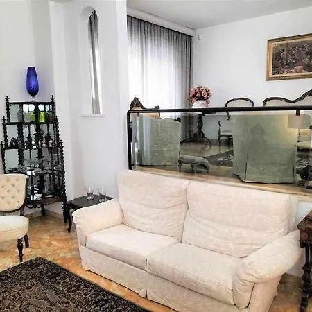 Lorenzo Il Magnifico Elegant With Two Bedrooms Florence